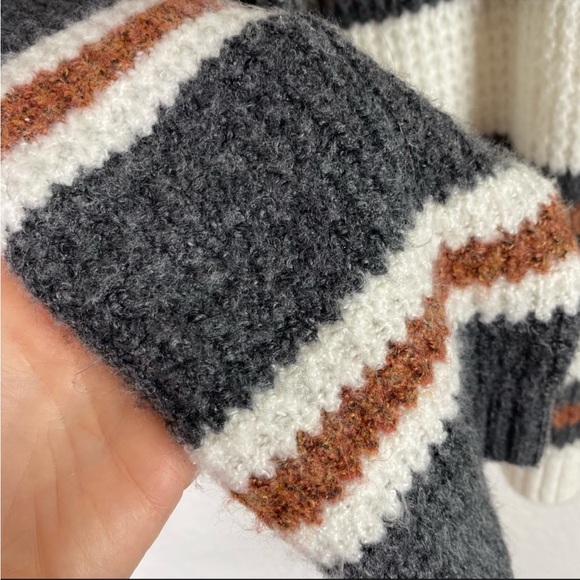 American Eagle Striped Oversized Waffle Knit Pullover Sweater - Picture 2 of 3